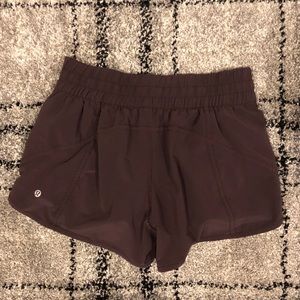 Lululemon Tracker 4” shorts